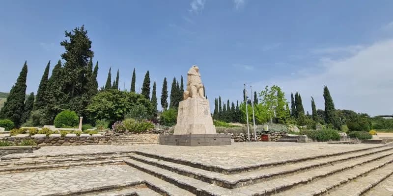 יום תל חי – סיפור של אומץ שהפך לסמל